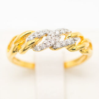 แหวนโซ่ ด้านหน้าเป็นโซ่เพชร 