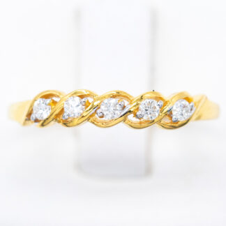 แหวนแถวเรียงกัน 5 เม็ด