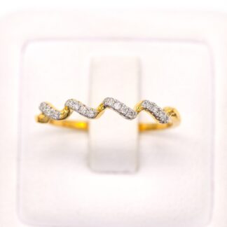 แหวนคลื่นๆ สวยๆ