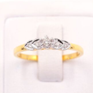 แหวนชู บ่าข้างเป็นรูปหัวใจซ้อนกันสวยๆ