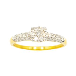 แหวนกระจุก บ่าเพชร