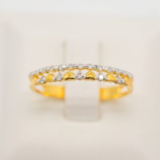 แหวนเพชรหัวใจ คู่แหวนแถว