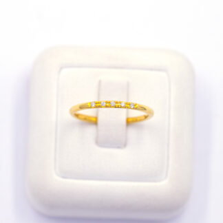 แหวนสไตร์มินิมอล เพชร 5 เม็ด