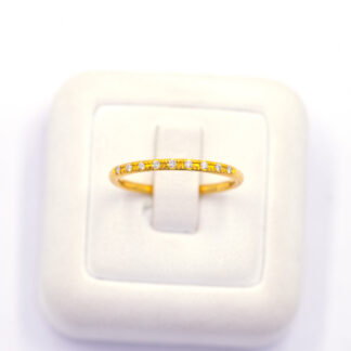 แหวนสไตร์มินิมอล เพชร 9 เม็ด