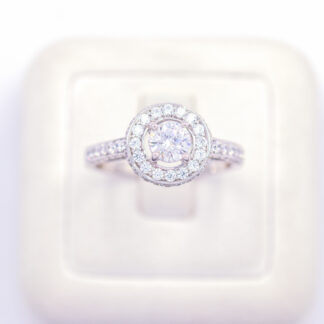 แหวนเงินเม็ดเดี่ยวล้อมบ่าข้าง เงินแท้92.5% เพชร CZ LKM717