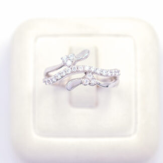 แหวนเงินแถวคลื่น หัวใจ เงินแท้92.5% เพชร CZ LKM828