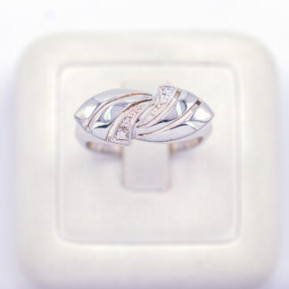 แหวนเงินคลื่นบิด เงินแท้92.5% เพชร CZ LKM689