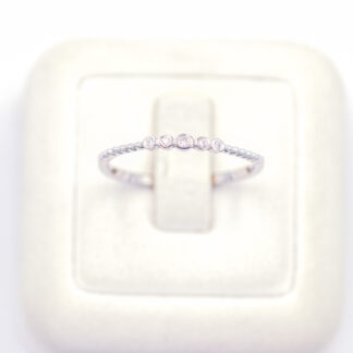 แหวนเงินแถวเรียง 5 เม็ดเม็ดกลางใหญ่ เงินแท้92.5% เพชร CZ LKM898