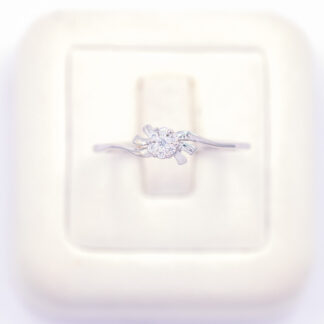 แหวนเงินดอกไม้ เงินแท้92.5% เพชร CZ LKM592