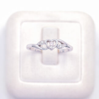 แหวนเงินออกใบหัวใจ เงินแท้92.5% เพชร CZ LKM617