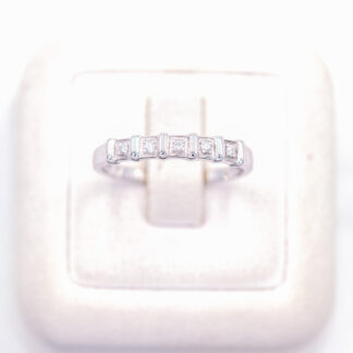 แหวนเงินแถวคั่น เว้น เงินแท้92.5% เพชร CZ LKM547