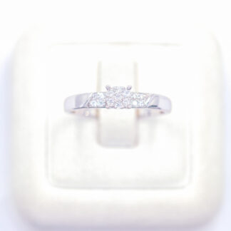 แหวนเงินกระจุก ชู เฉียง เงินแท้92.5% เพชร CZ LKM646