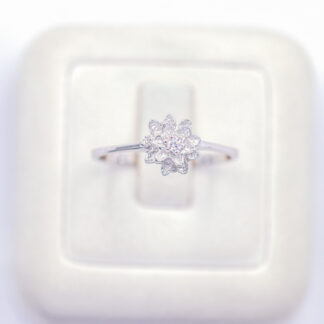 แหวนเงินดอกไม้เม็ดเดี่ยว เงินแท้92.5% เพชร CZ LSD719