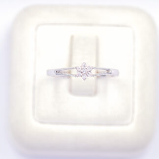 แหวนเงินดอกพิกุลก้านคู่ เงินแท้92.5% เพชร CZ LKM740