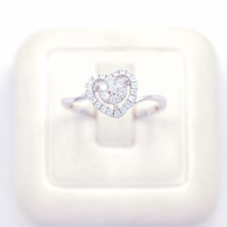 แหวนเงินหัวใจล้อม ก้านบิด เงินแท้92.5% เพชร CZ LKM557