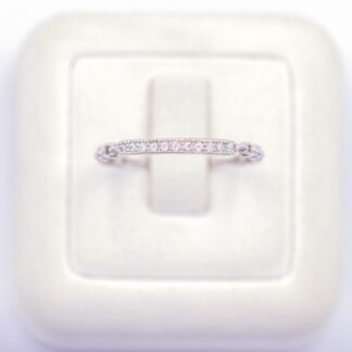 แหวนเงินแถวก้านโซ่ เงินแท้92.5% เพชร CZ LKM833