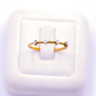 แหวนแถวห่างสี่เม็ด เงินแท้92.5% เพชร CZ LKM762